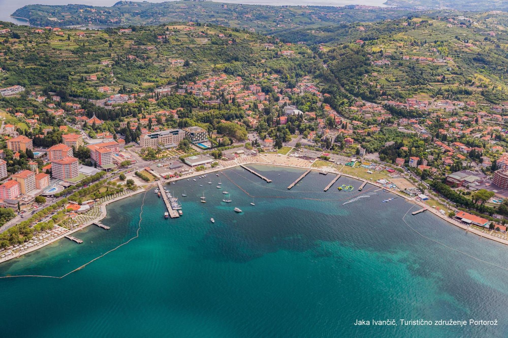 Apartments Souranded By Forest With Sea View Koper Extérieur photo
