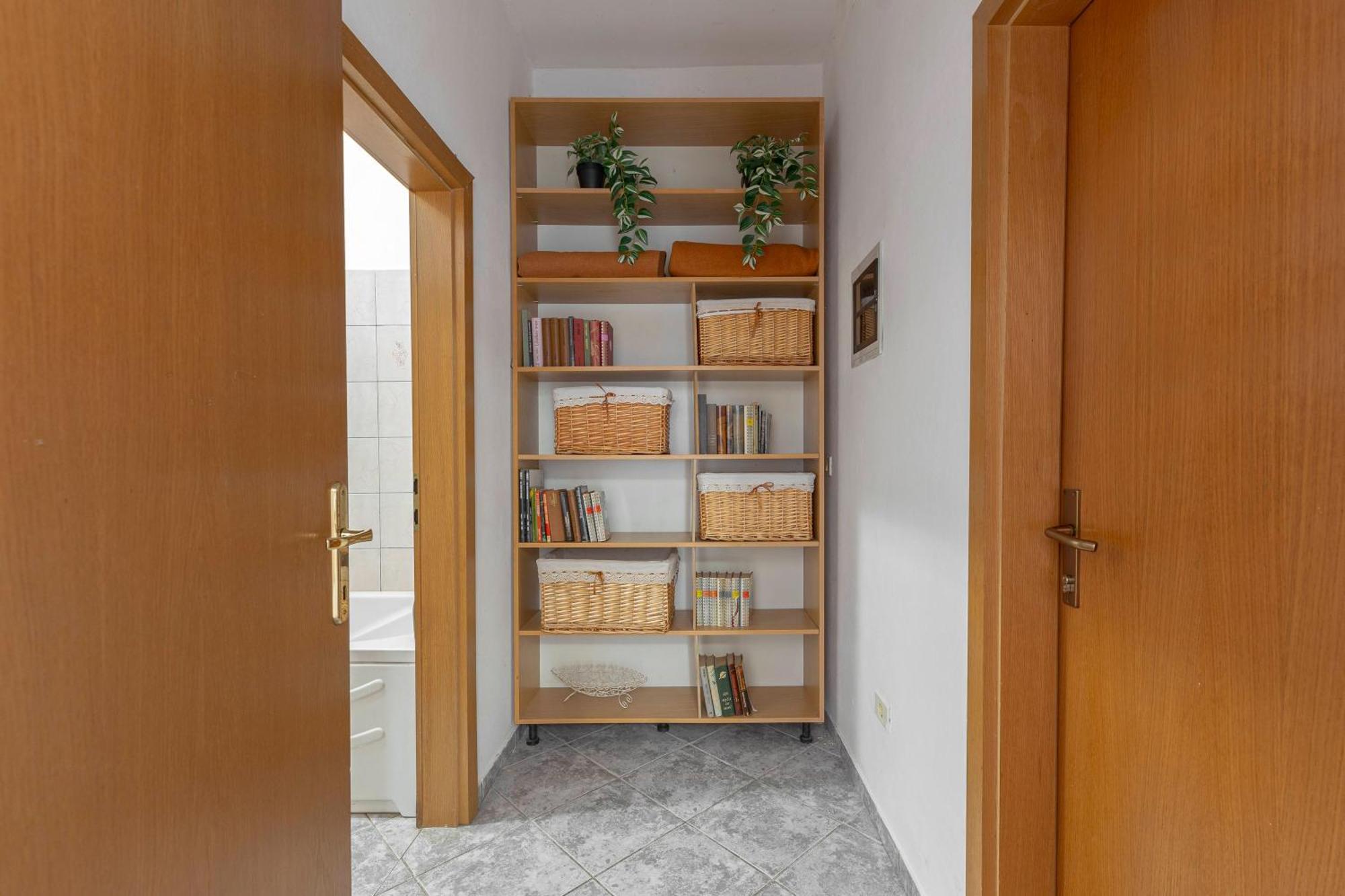 Apartments Souranded By Forest With Sea View Koper Extérieur photo